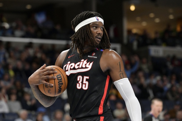 开拓者后艾顿时代中锋格局:克林根领衔,杨瀚森迎机遇,四将竞争替补席 开拓者后艾顿时代中锋格局:克林根领衔,杨瀚森迎机遇,四将竞争替补席