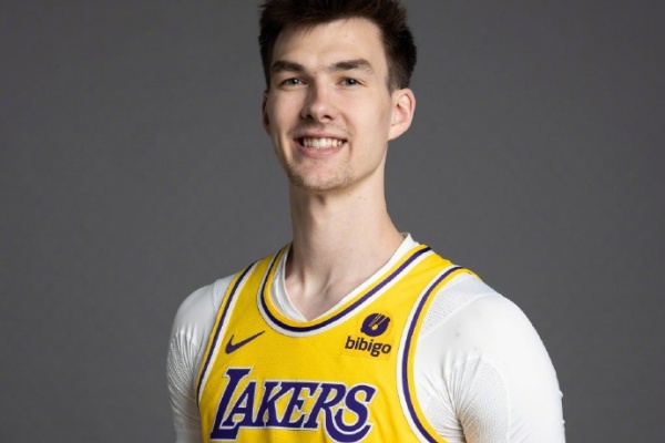 魔术队签下四名球员为新赛季做准备 魔术队签下四名球员为新赛季做准备